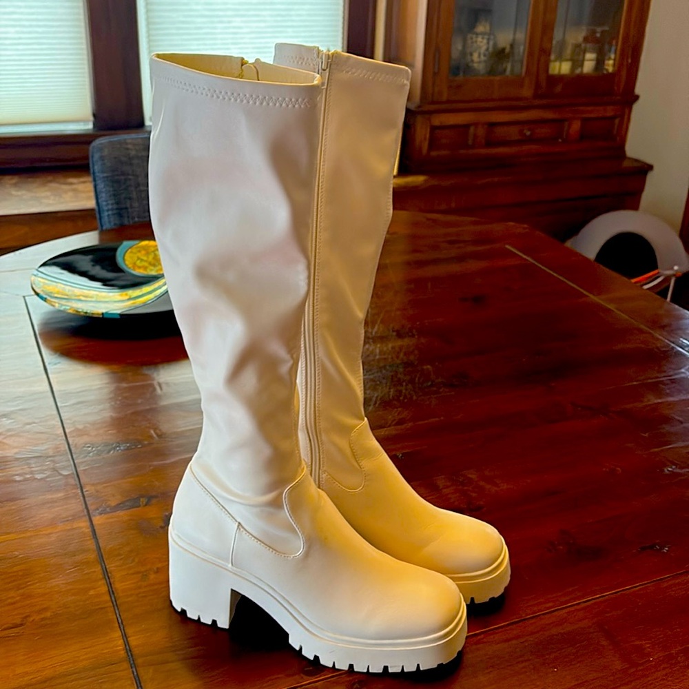 Steve Madden Lalo lug sole fitted knee-high boots in Bone.